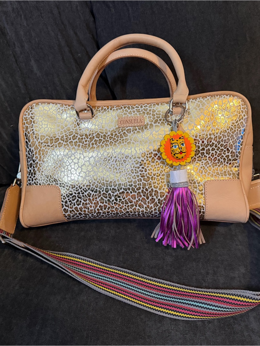 Consuela Kit Sachel sold out